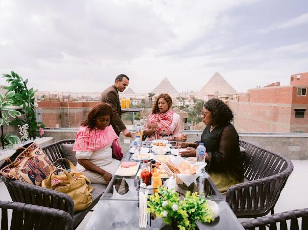 Tuya Pyramid View * El Cairo
