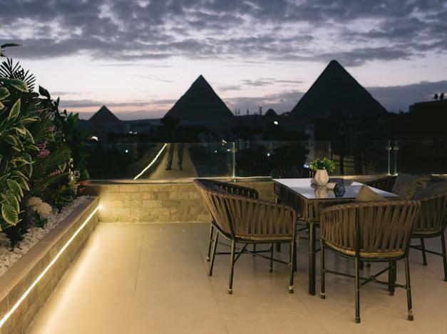 Tuya Pyramid View El Cairo