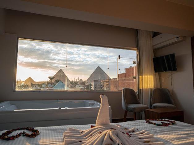 Tuya Pyramid View Hotel El Cairo
