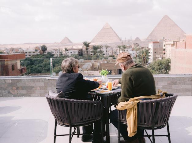Tuya Pyramid View * El Cairo
